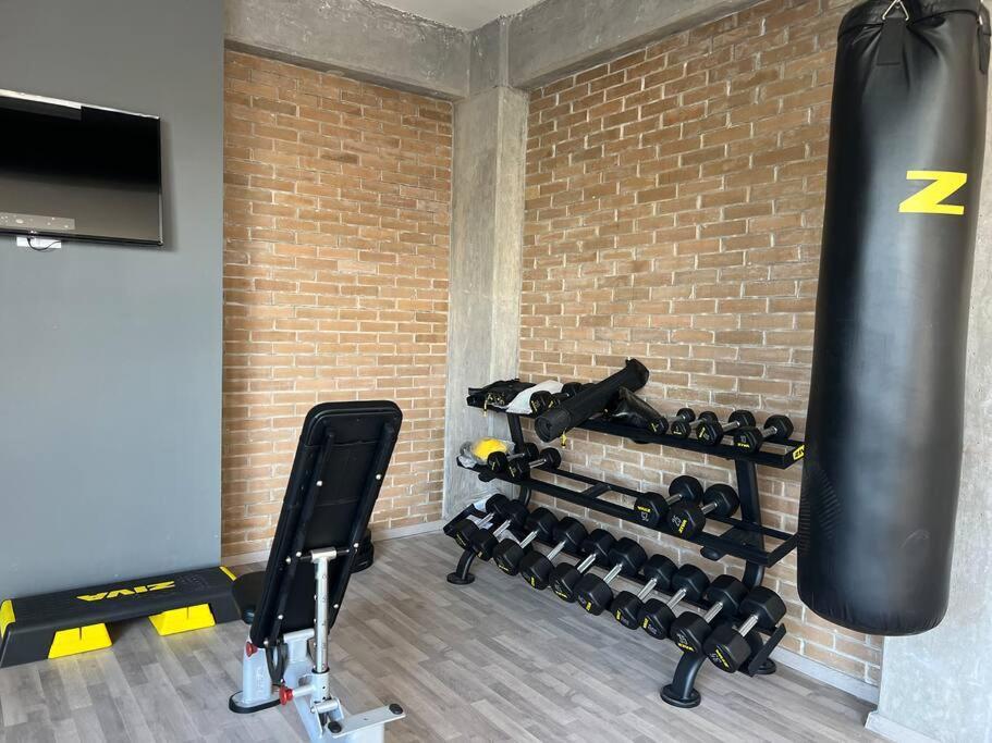 グアダラハラDepa Boho Al Sur Pet Friendly Piscina Gym Sala De Cineアパートメント エクステリア 写真